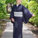 結城紬 紺色 幾何学模様 着物 BeautyPlus_20191124220055973_s